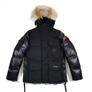 캐나다구스 화이트 휴먼네이처 스탠다드 익스페디션 다운 재킷 블랙 C20